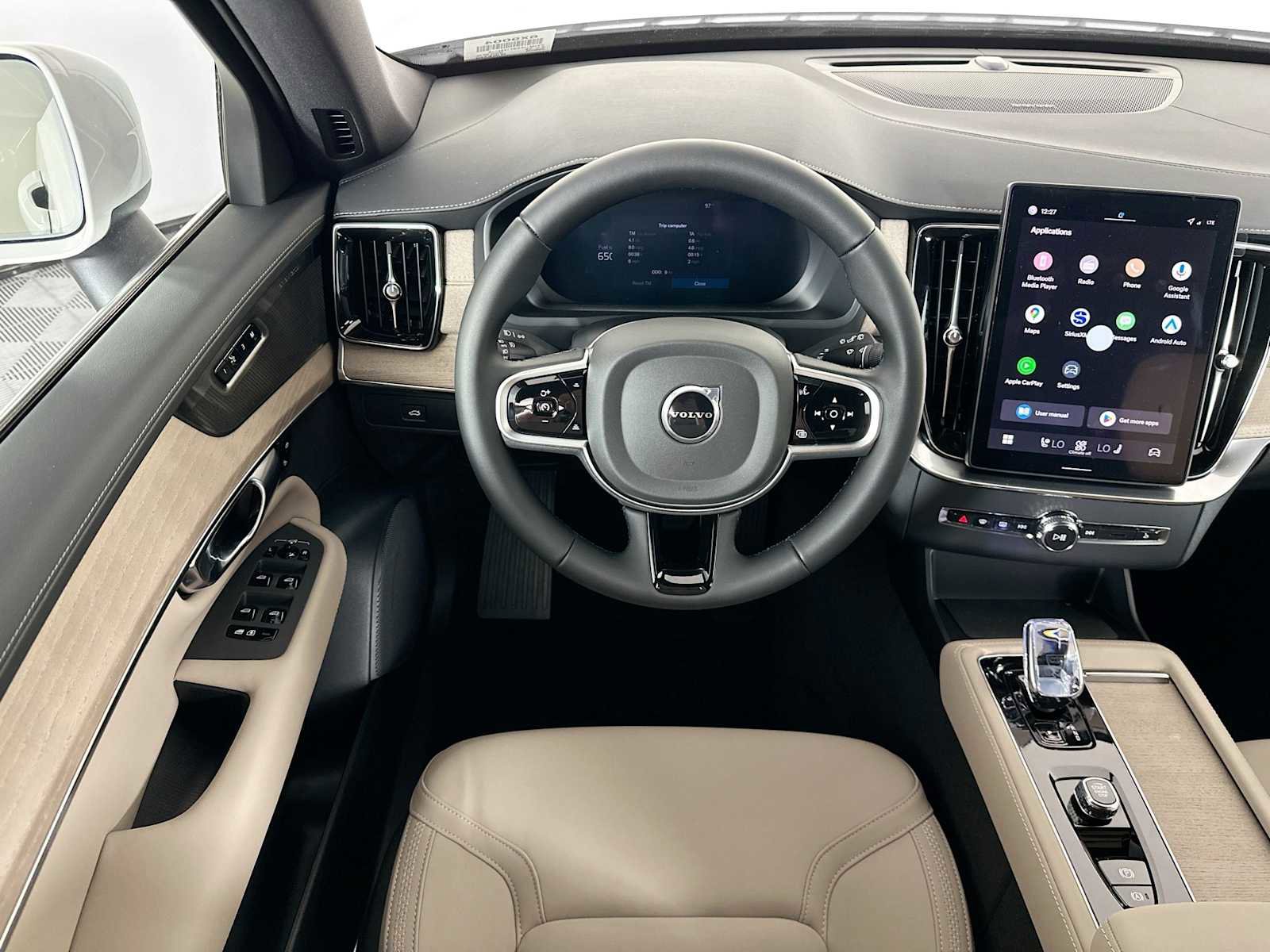 New 2026 Volvo XC90 B5 Plus image 21