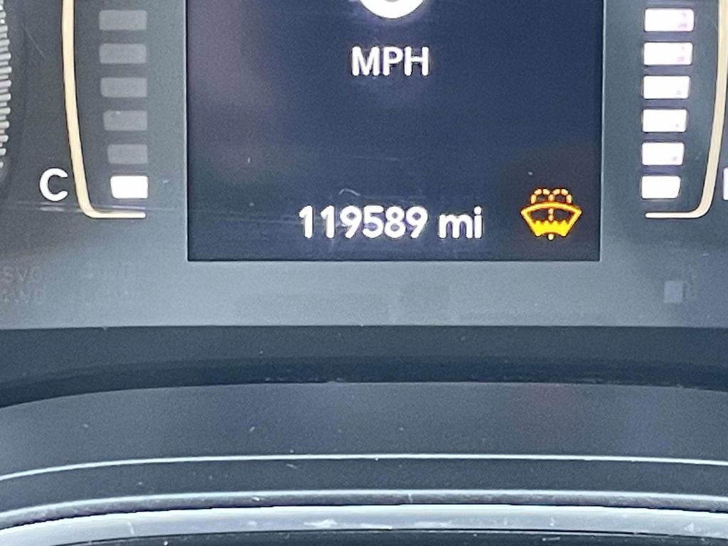 Used 2019 Jeep Cherokee Latitude Plus image 37