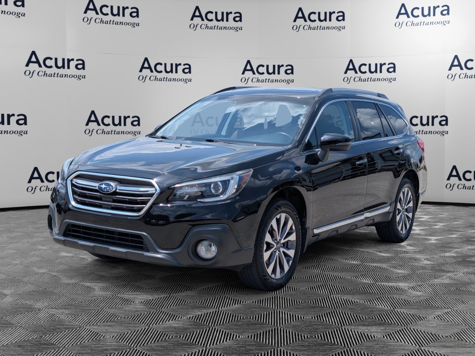 Used 2019 Subaru Outback 2.5i Touring AWD/4WD image 4