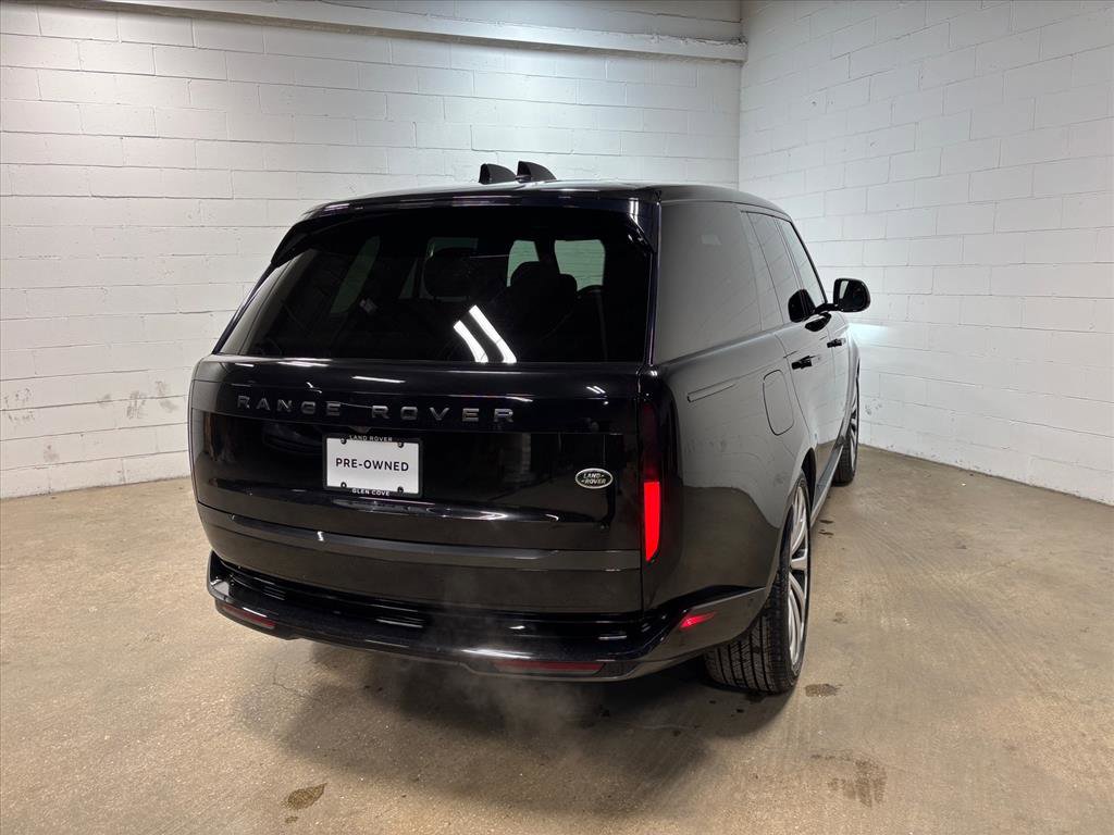 Used 2023 Land Rover Range Rover SE image 7