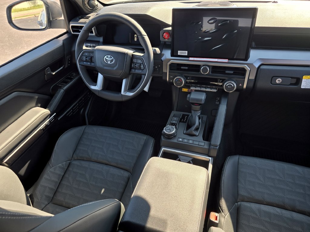 New 2026 Toyota 4Runner TRD Off-Road Premium w/ Tow Technology Package AWD/4WD image 24