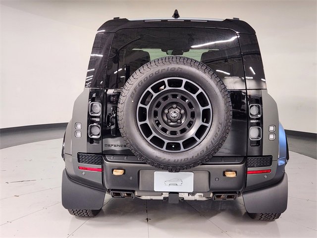 New 2025 Land Rover Defender 110 image 10