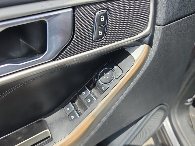 Certified 2022 Ford Explorer XLT w/ Equipment Group 202A RWD image 16
