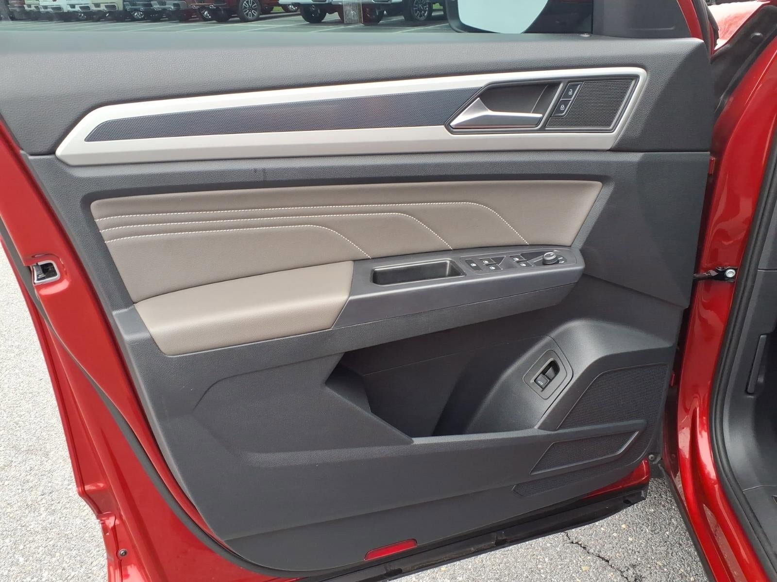 Used 2021 Volkswagen Atlas SEL R-Line AWD/4WD image 20