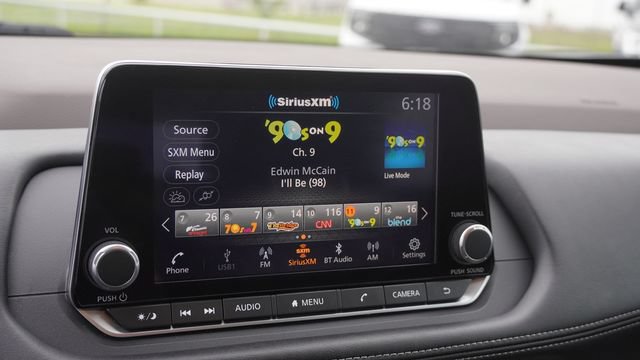 Used 2023 Nissan Rogue SV FWD image 23