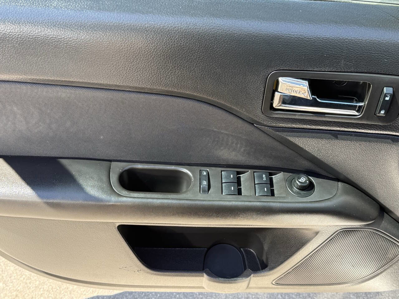 Used 2012 Ford Fusion SE FWD image 8