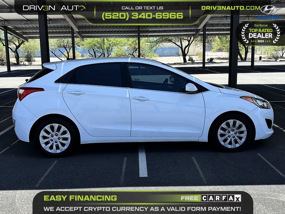 Used 2017 Hyundai Elantra GT FWD image 8