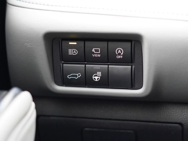 Certified 2026 Toyota Highlander Limited w/ Protection Package #3 (TMS) AWD/4WD image 19