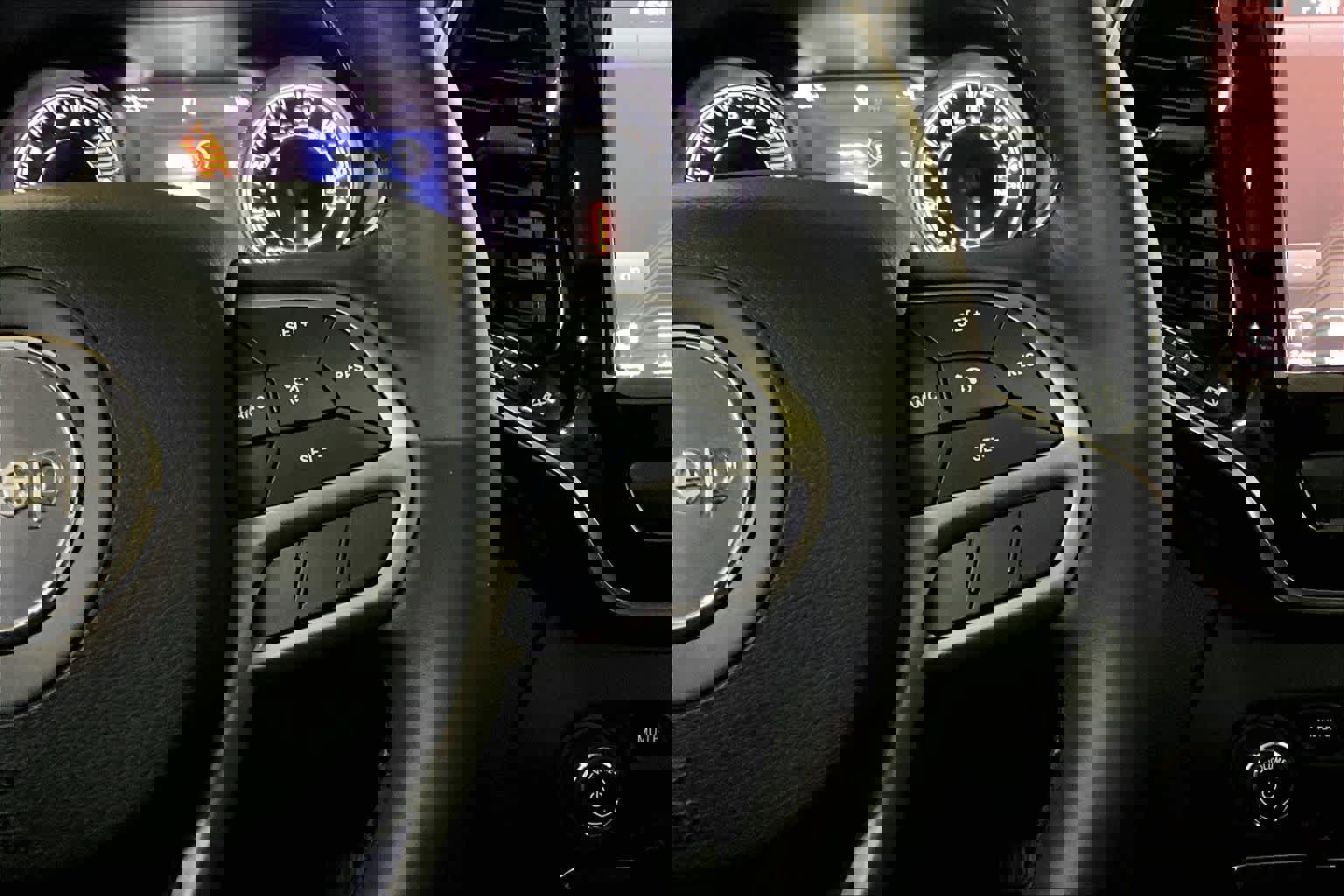 Used 2019 Jeep Cherokee Limited AWD/4WD image 24