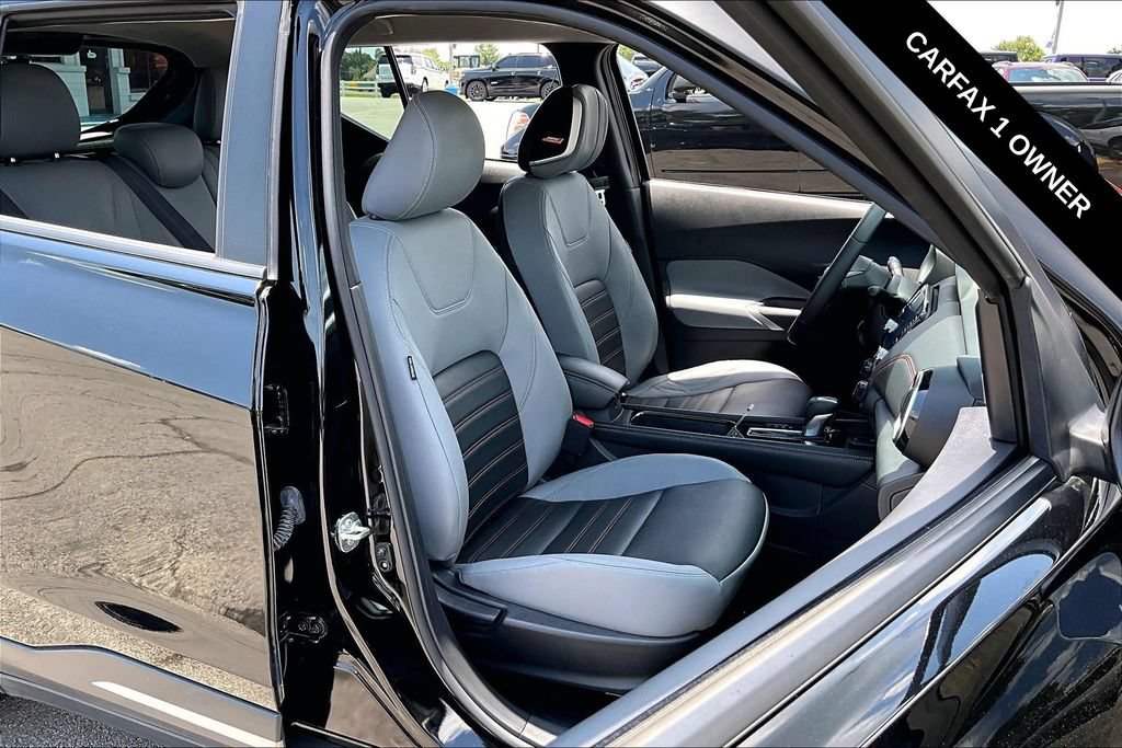 Used 2023 Nissan Kicks SR w/ SR Premium Package FWD image 27