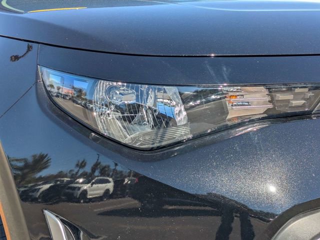 Used 2025 Kia Soul LX image 9