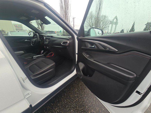 Used 2023 Chevrolet TrailBlazer RS AWD/4WD image 11