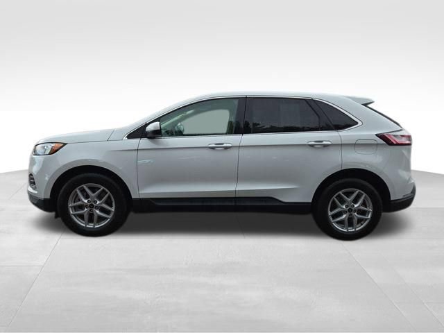 Used 2024 Ford Edge SEL w/ Convenience Package image 9