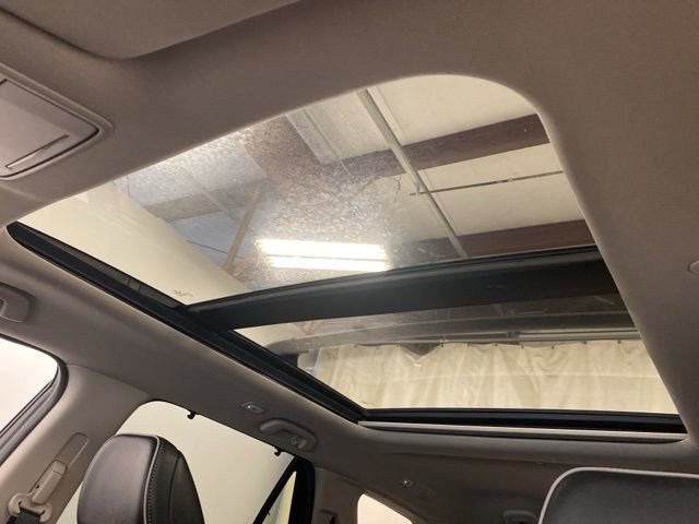 Used 2023 Honda Pilot Elite image 16