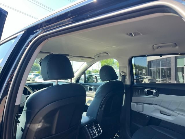 Certified 2024 Kia Sorento SX Prestige AWD/4WD image 9