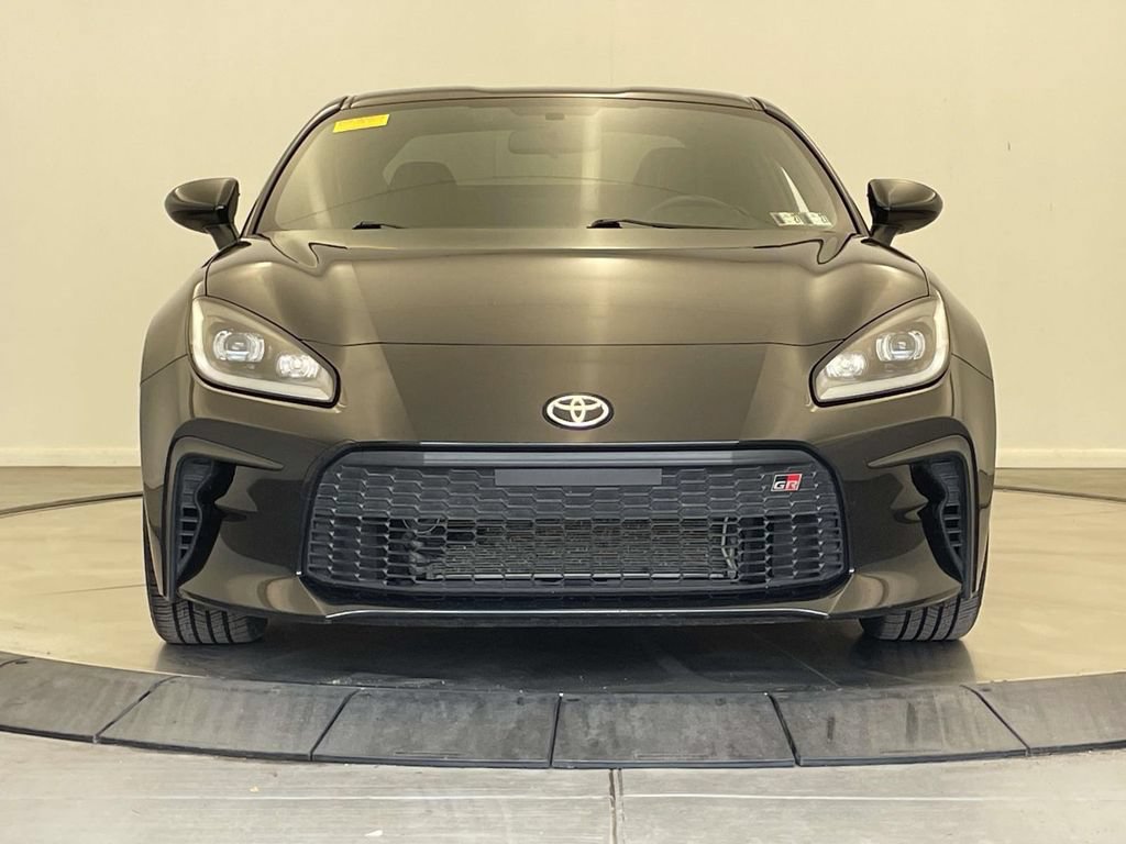 Used 2025 Toyota GR86 Premium w/ ALL Weather Mat Package (TMS) RWD image 10