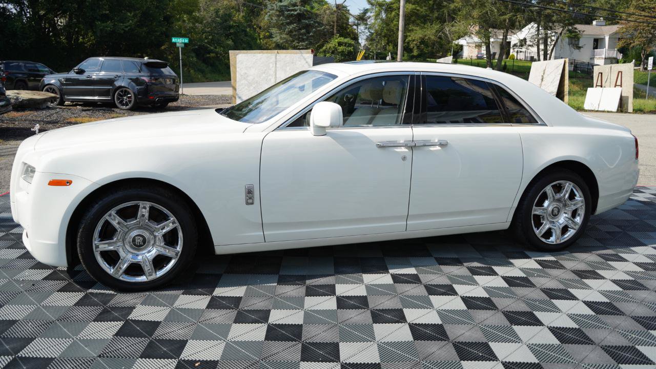 Used 2011 Rolls-Royce Ghost RWD image 11