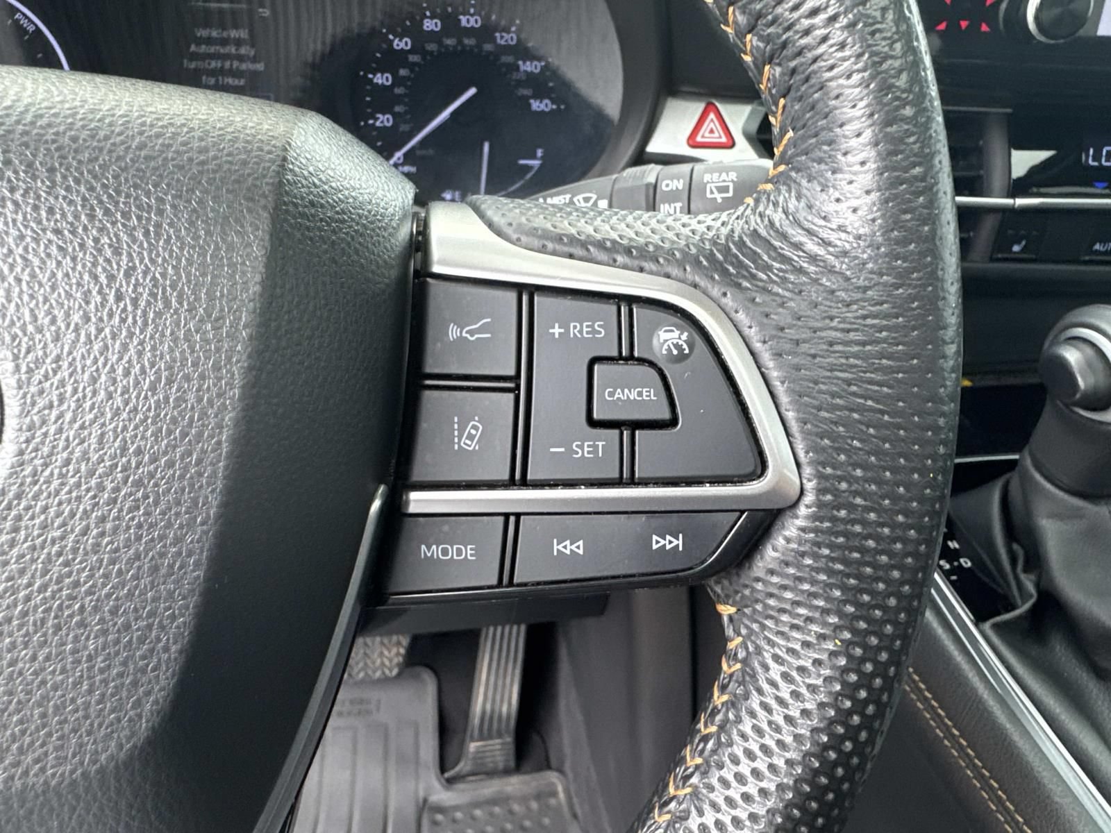 Used 2023 Toyota Sienna XLE Woodland Edition AWD/4WD image 25
