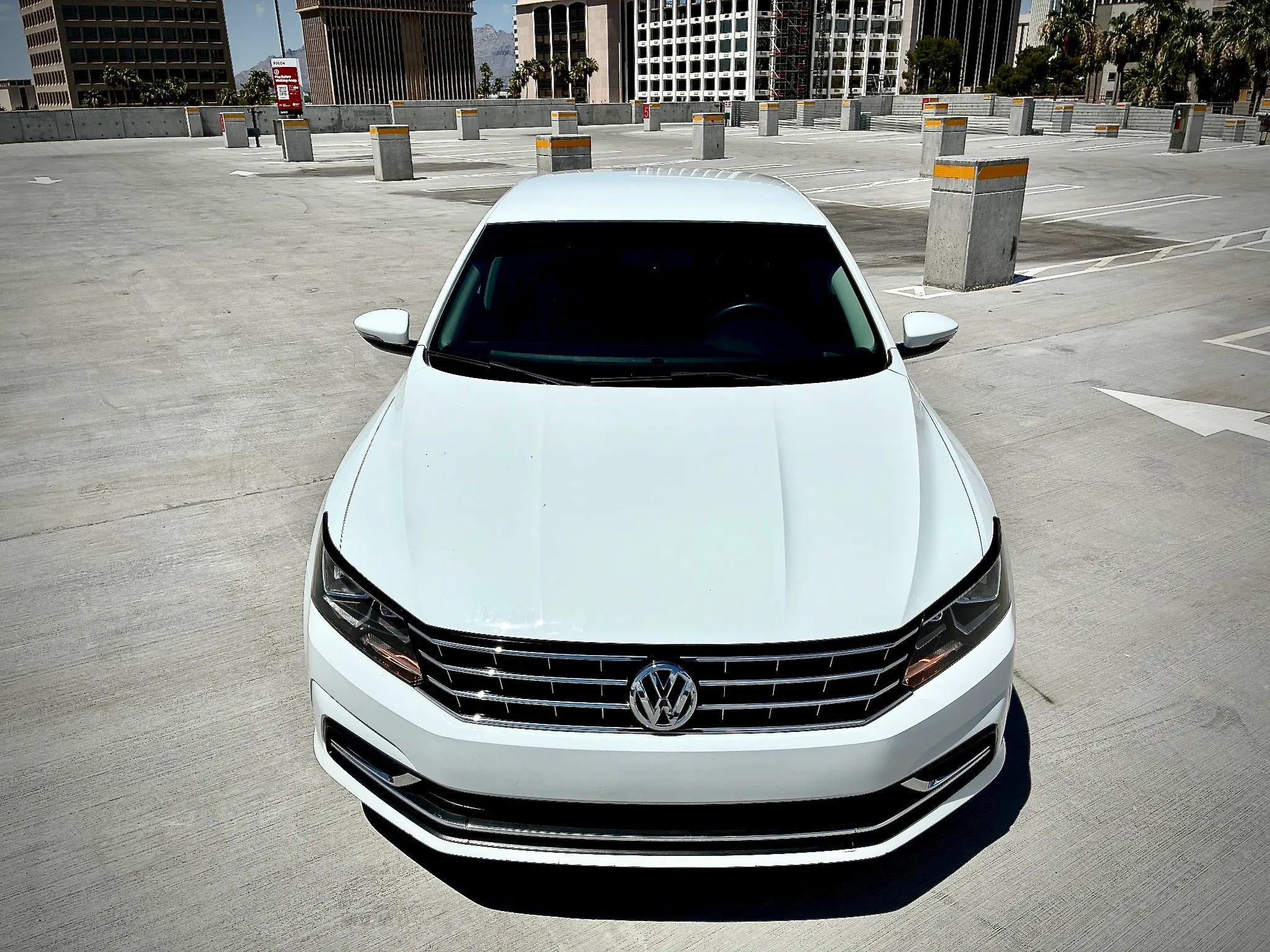 Used 2016 Volkswagen Passat 1.8T S FWD image 1