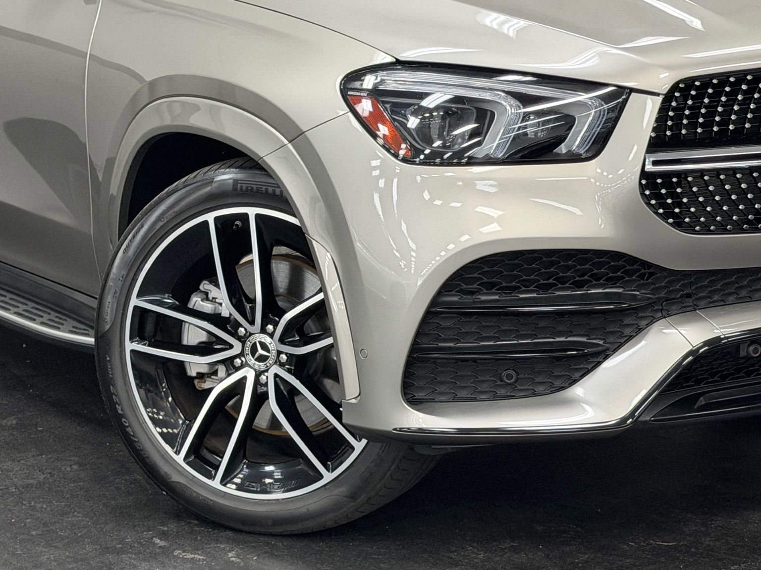 Certified 2023 Mercedes-Benz GLE 450 4MATIC image 4