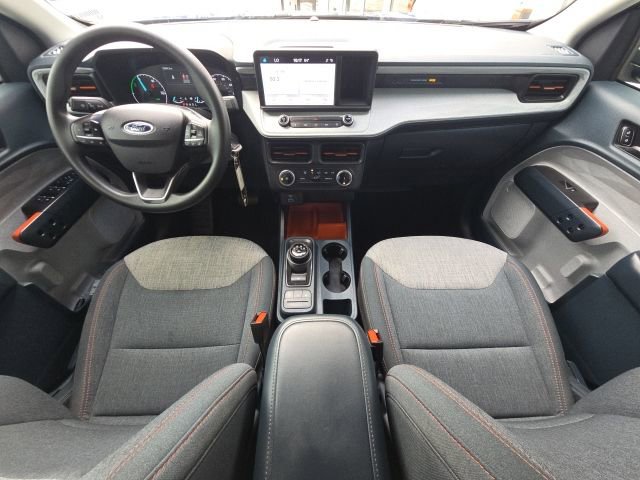 Used 2023 Ford Maverick XLT image 25