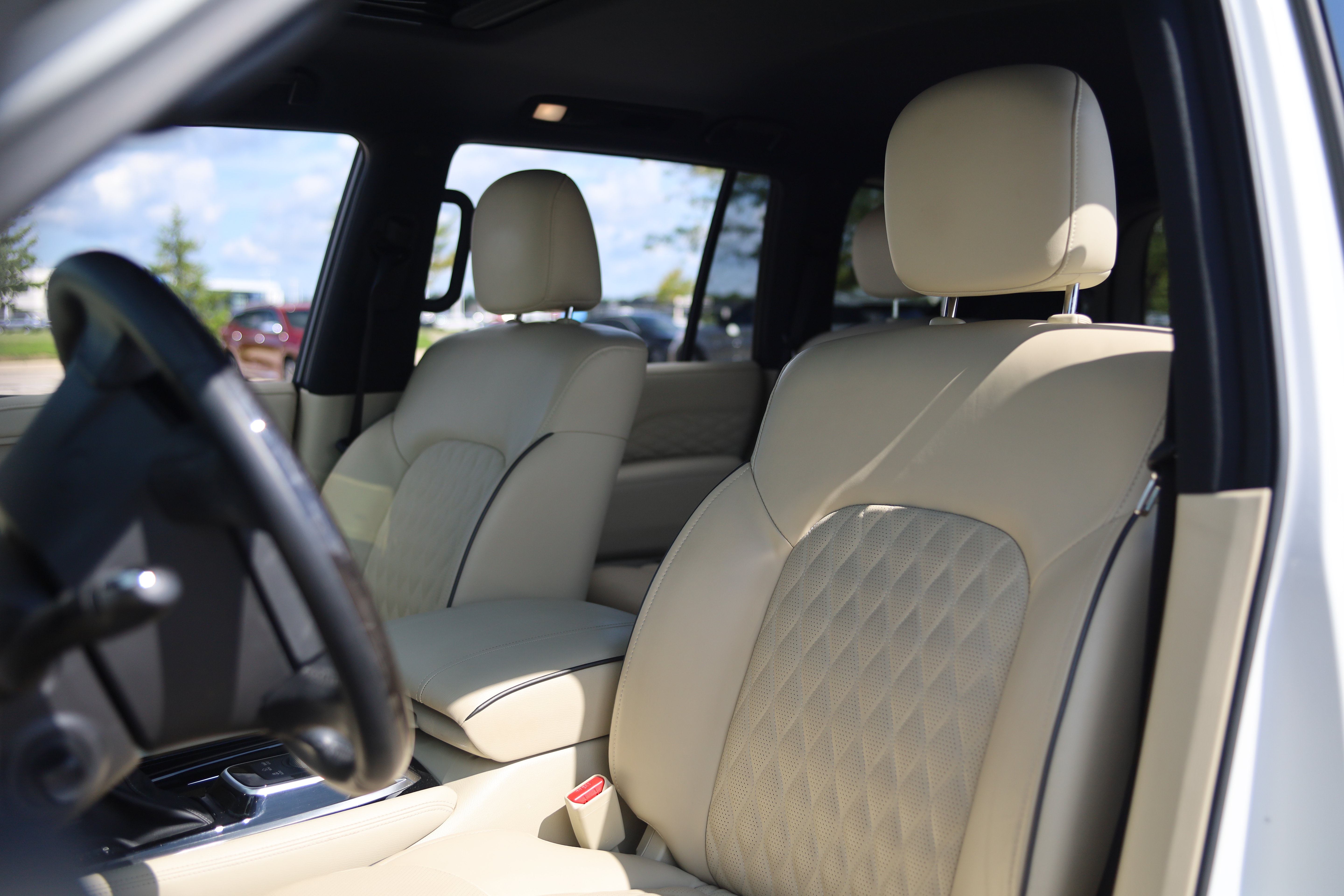 Used 2024 INFINITI QX80 Sensory w/ Cargo Package AWD/4WD image 13
