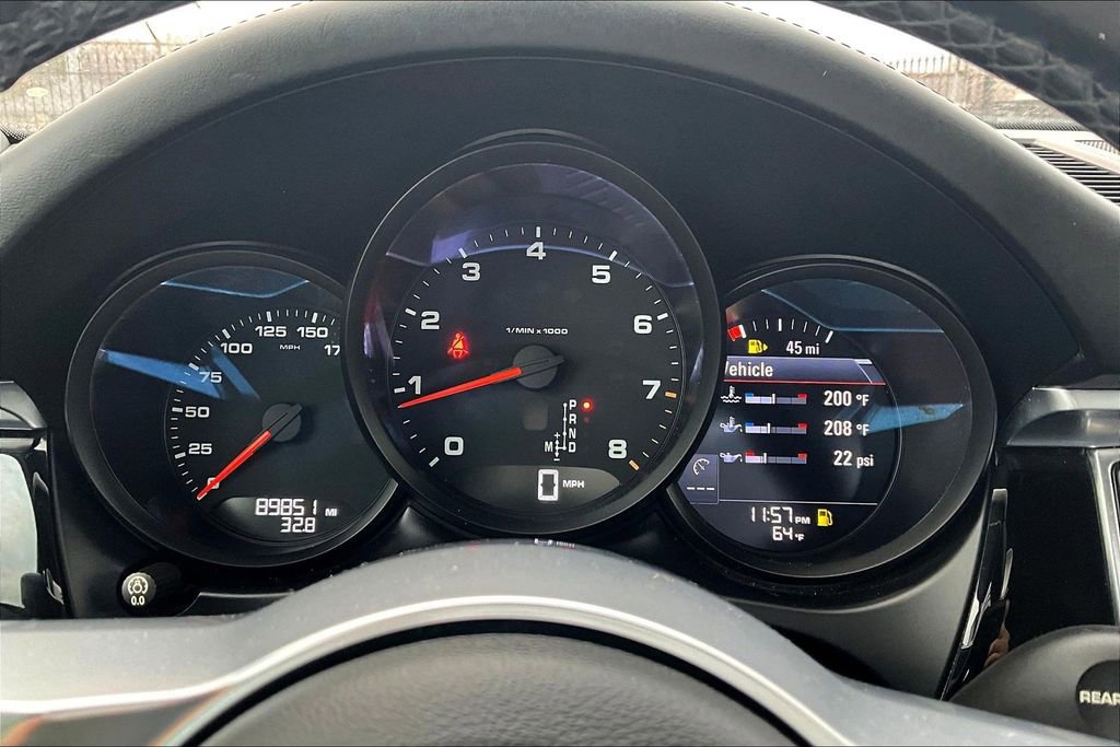 Used 2018 Porsche Macan AWD/4WD image 14