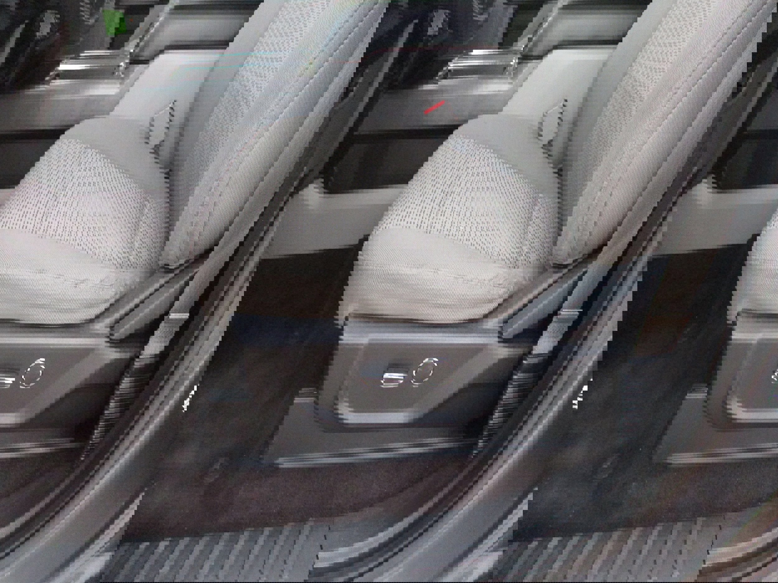 Used 2016 Ford F150 XLT w/ Equipment Group 301A Mid image 5