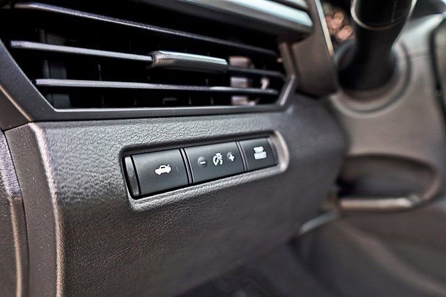 Used 2025 Nissan Altima 2.5 SV image 31