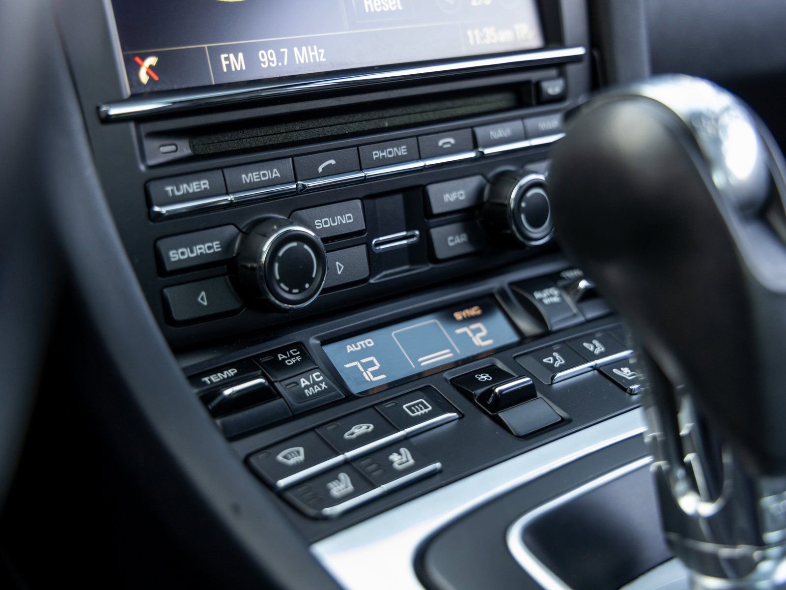 Certified 2016 Porsche 911 Turbo image 37