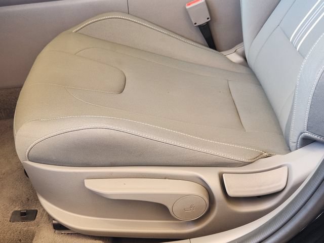 Certified 2025 Hyundai Elantra Sport FWD image 17