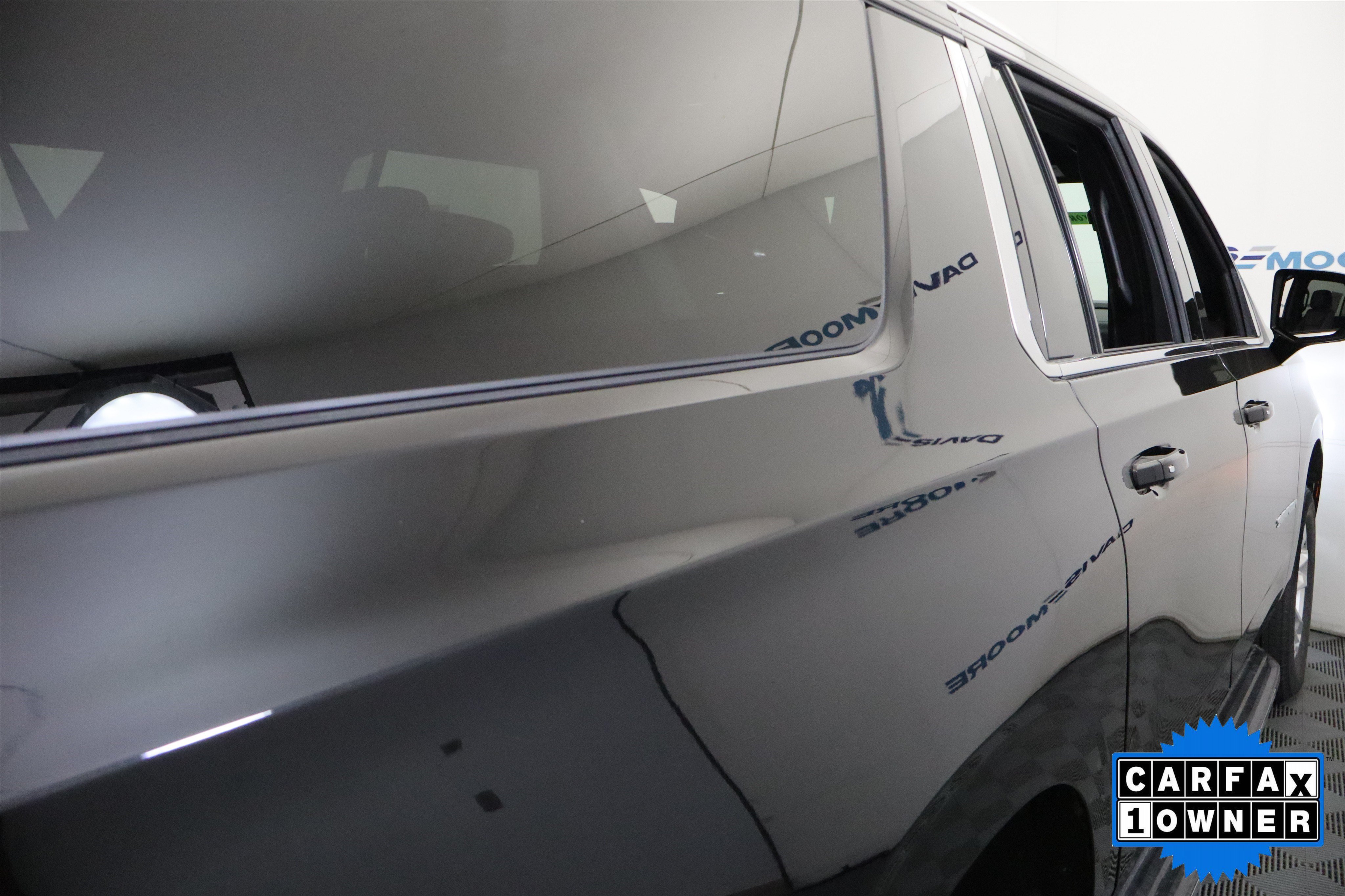 Used 2025 Chevrolet Suburban LT AWD/4WD image 7