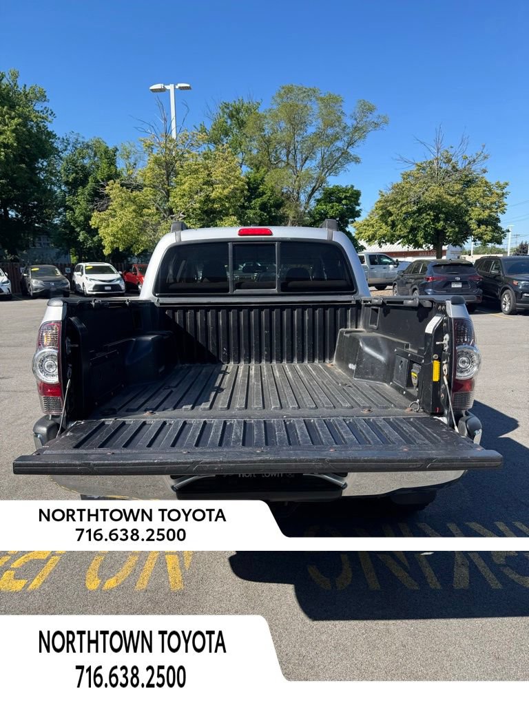 Used 2011 Toyota Tacoma 4x4 Double Cab w/ TRD Off-Road Pkg image 32