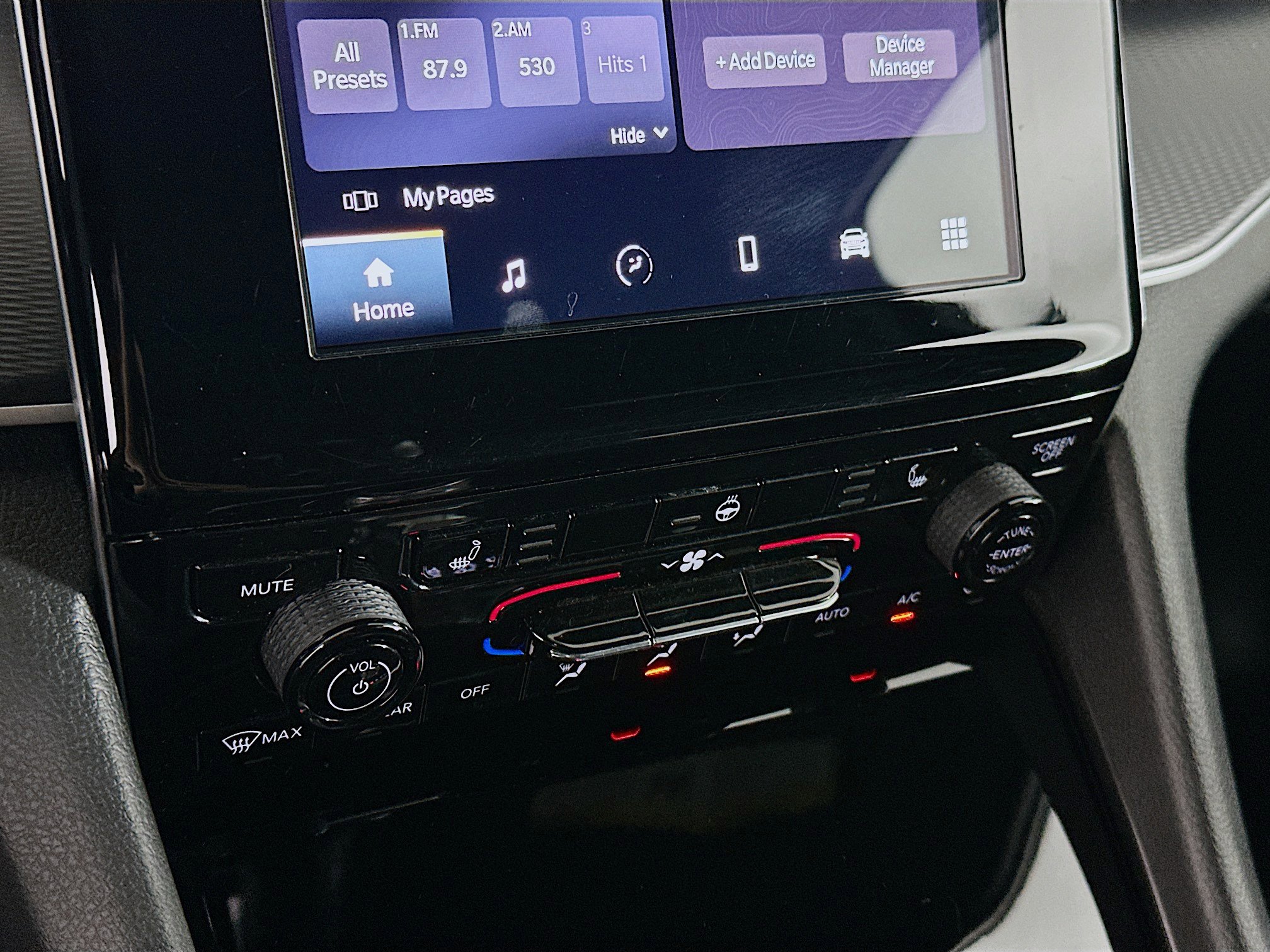 Used 2024 Jeep Grand Cherokee L Laredo image 23