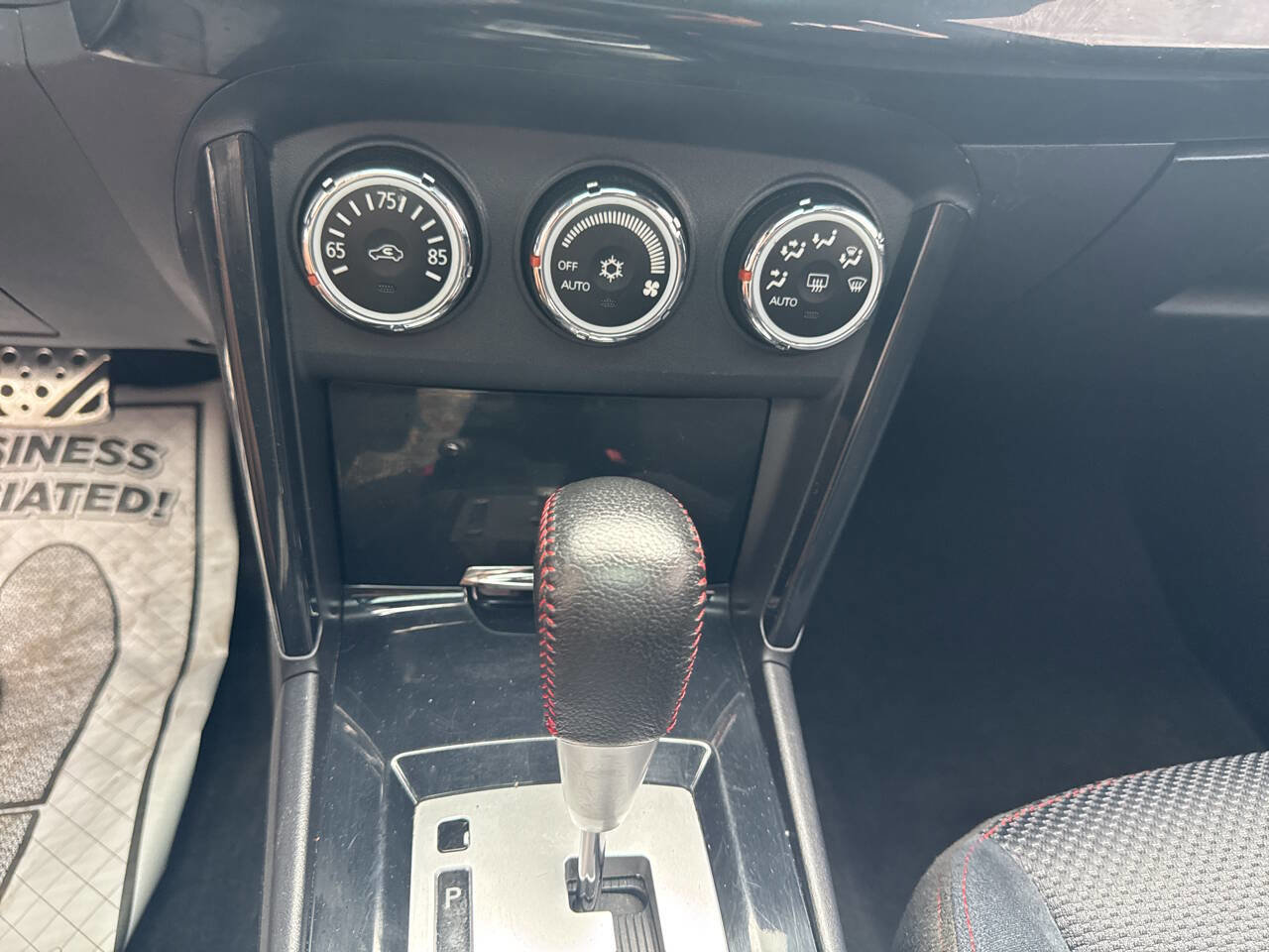 Used 2017 Mitsubishi Lancer LE FWD image 30