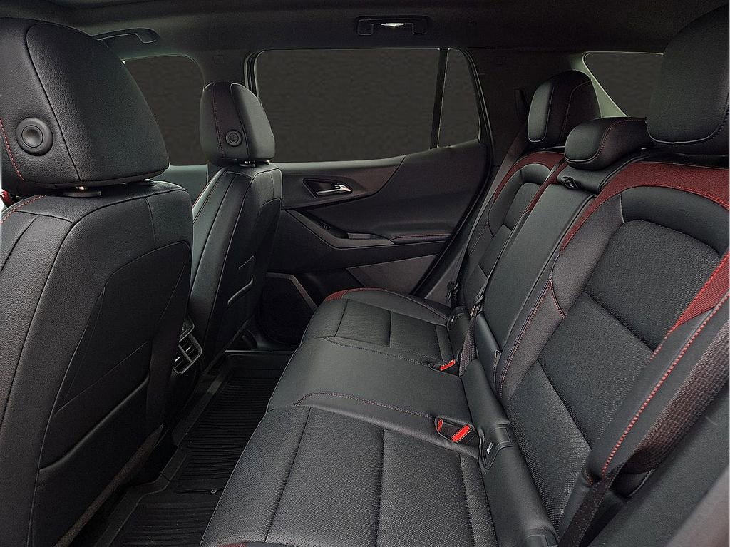 Used 2026 Chevrolet Equinox RS w/ Convenience Package III image 9