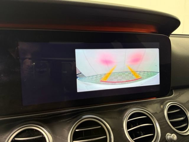 Used 2020 Mercedes-Benz E 350 Sedan image 21