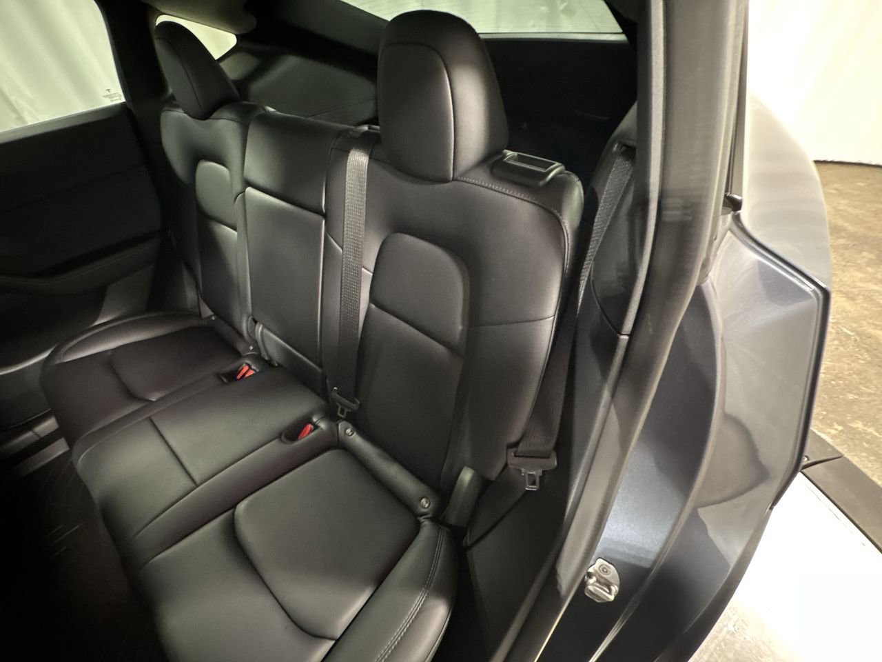 Used 2022 Tesla Model Y Performance image 30