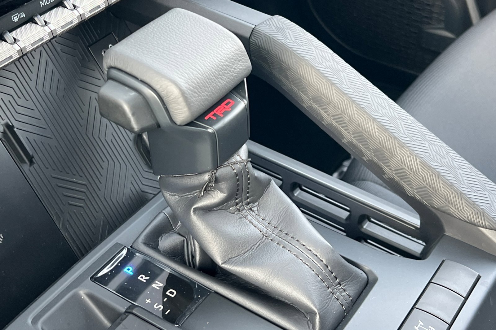 New 2024 Toyota Tacoma TRD Off-Road w/ TRD Off Road Upgrade Package image 17