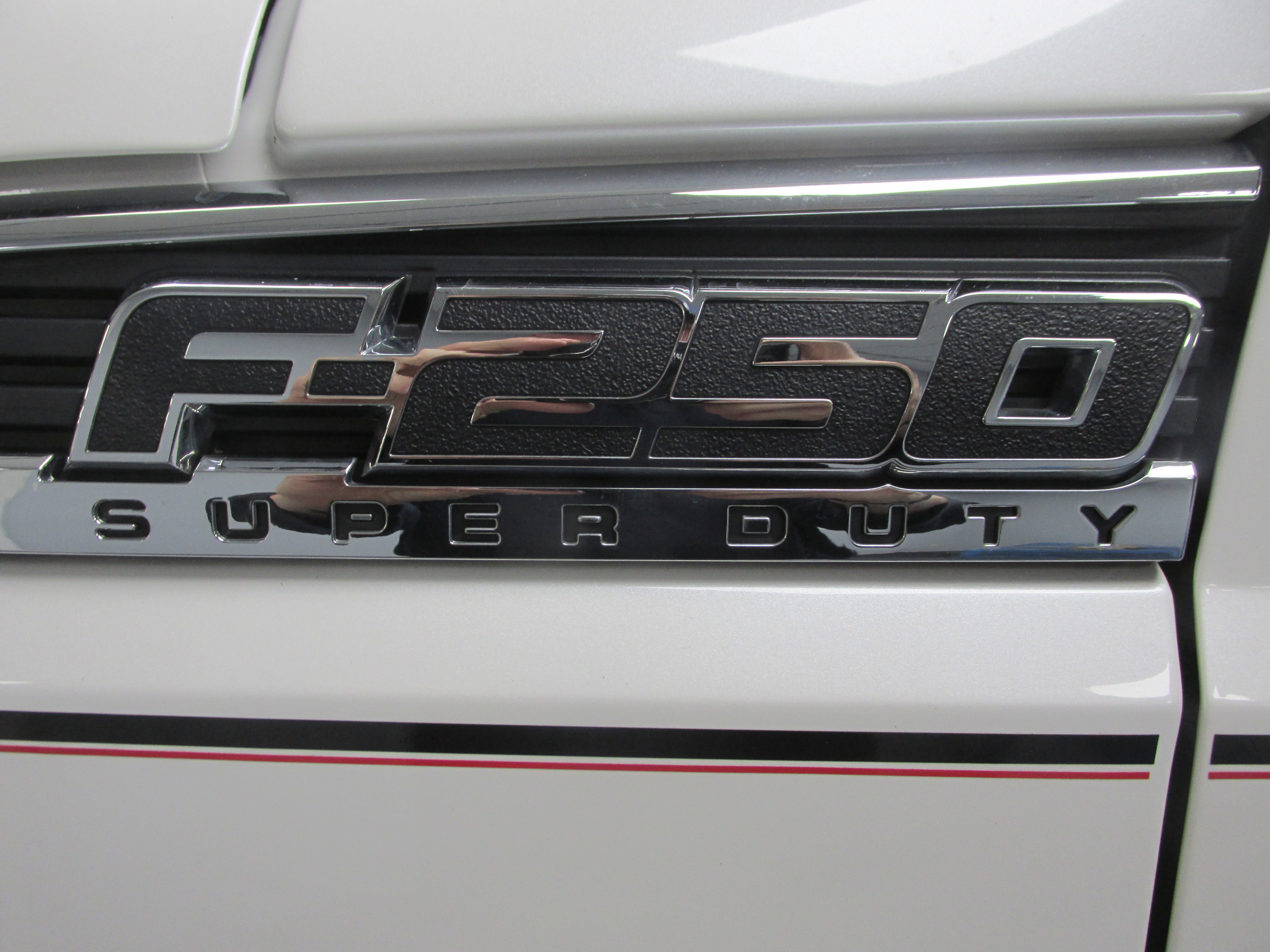 Used 2016 Ford F250 Lariat w/ Chrome Package image 22