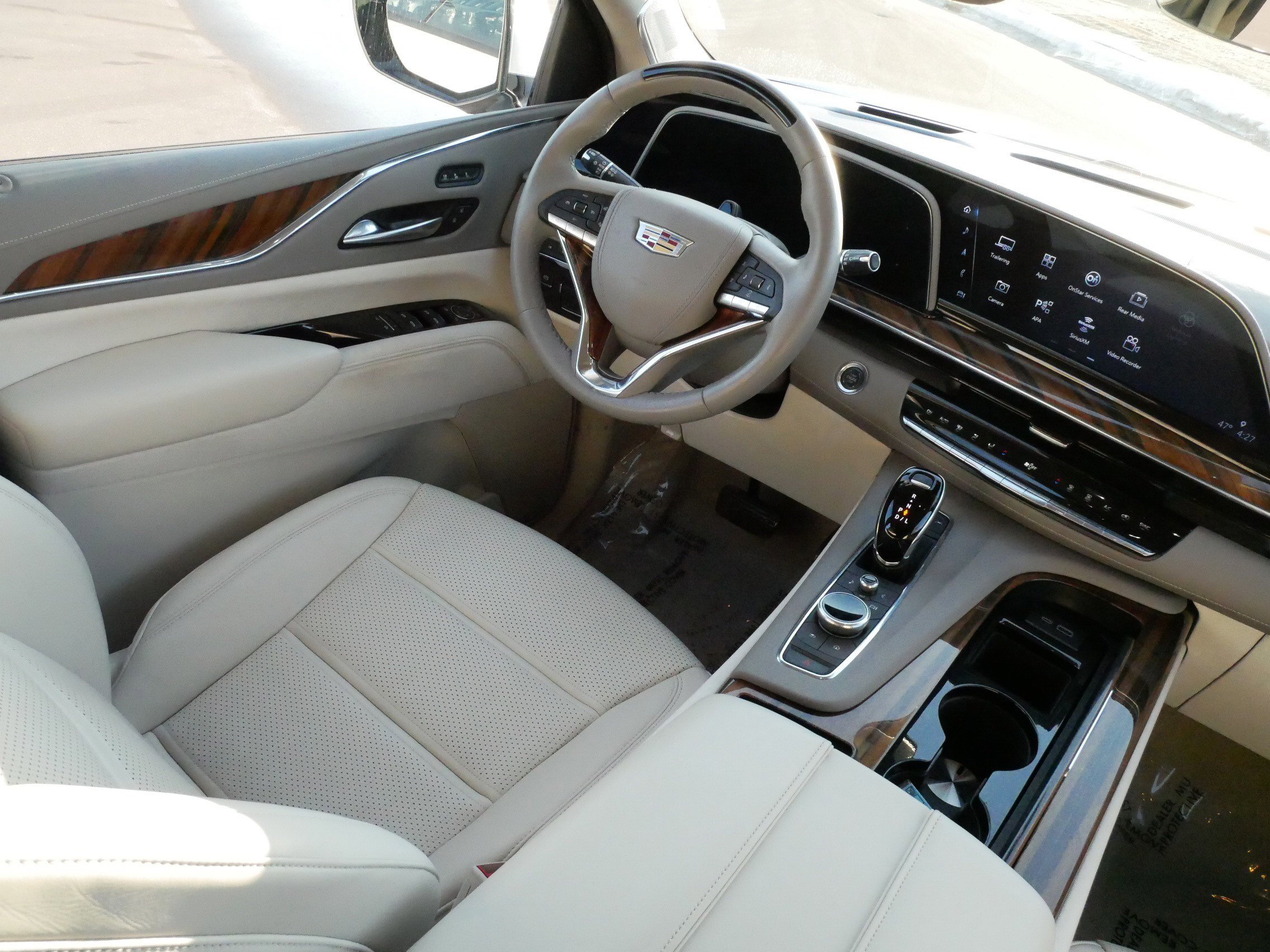 Certified 2024 Cadillac Escalade ESV Sport Platinum w/ LPO, ONYX Package image 9