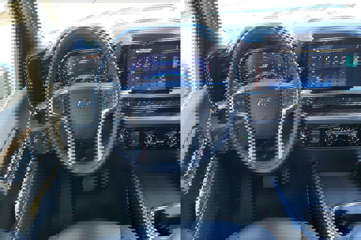 Used 2025 Chevrolet Silverado 2500 LT w/ Trail Boss Package image 6