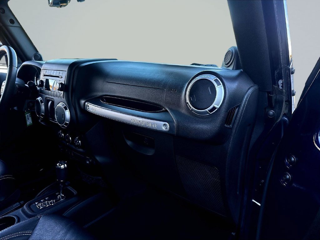 Used 2013 Jeep Wrangler Sport AWD/4WD image 29