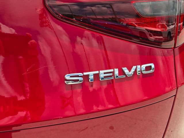 Used 2022 Alfa Romeo Stelvio Ti w/ Active Assist Plus Package AWD/4WD image 13