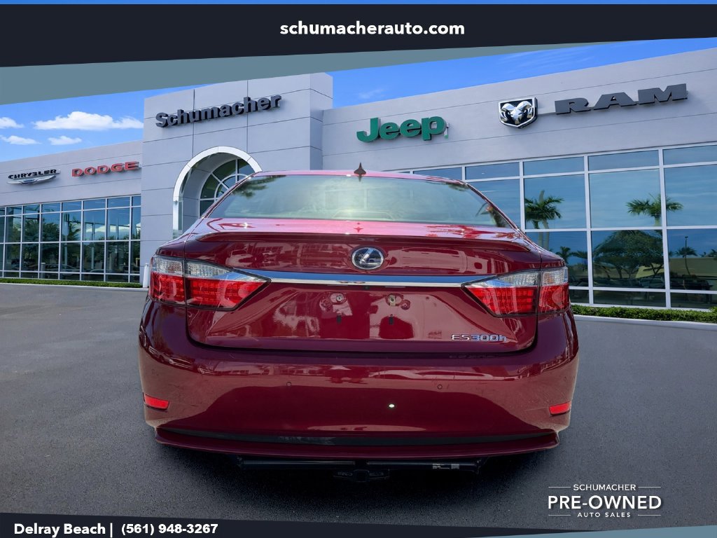Used 2014 Lexus ES 300h w/ Premium Package w/Bamboo Trim FWD image 6