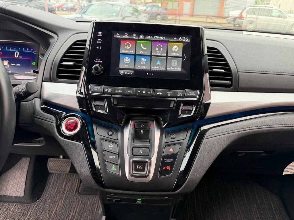Used 2023 Honda Odyssey Touring image 27