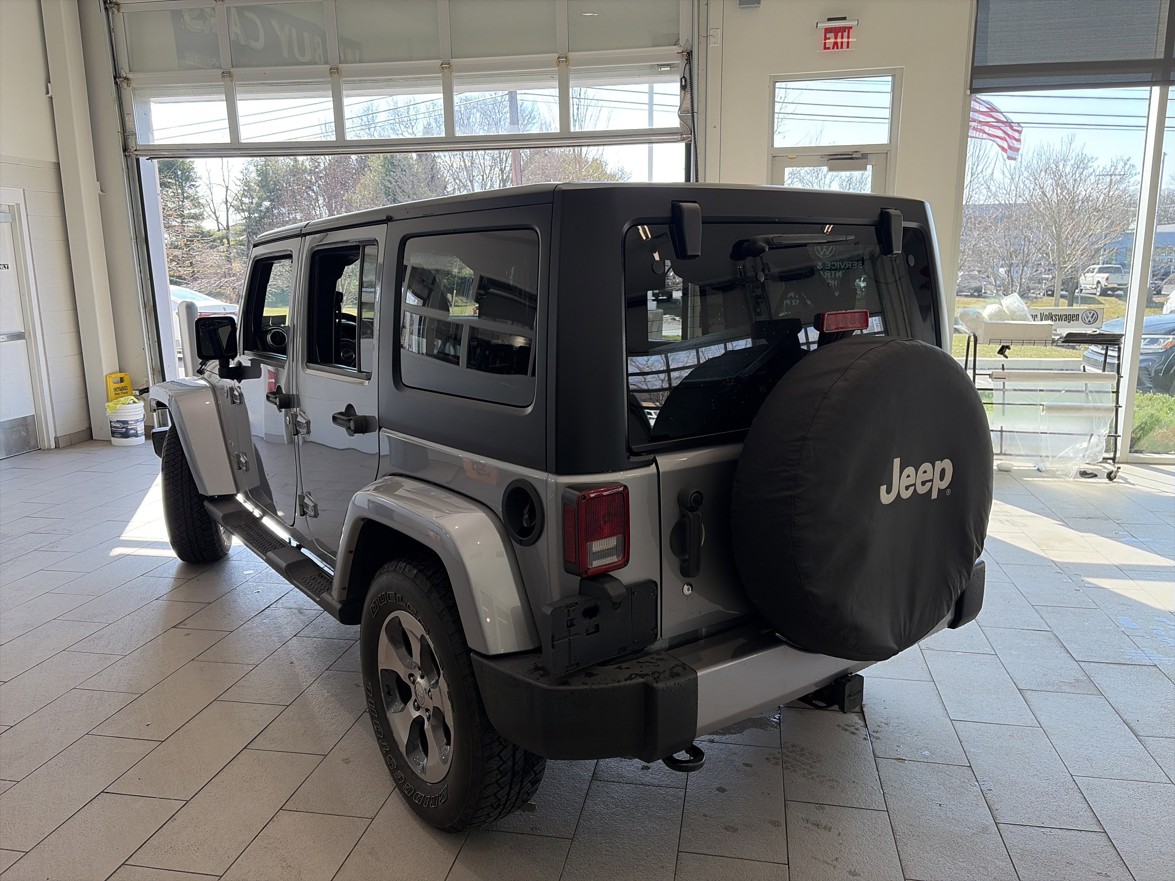 Used 2017 Jeep Wrangler Unlimited Sahara image 6