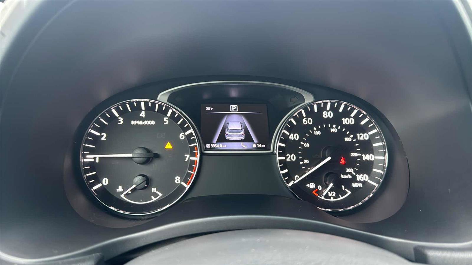 Used 2016 Nissan Pathfinder Platinum image 14