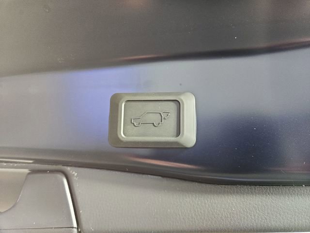 New 2025 Toyota RAV4 XLE image 33