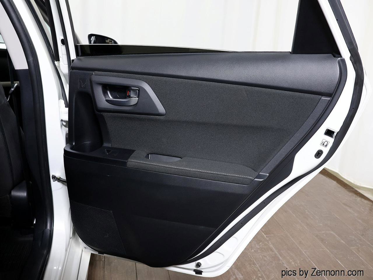 Used 2017 Toyota Corolla iM image 25